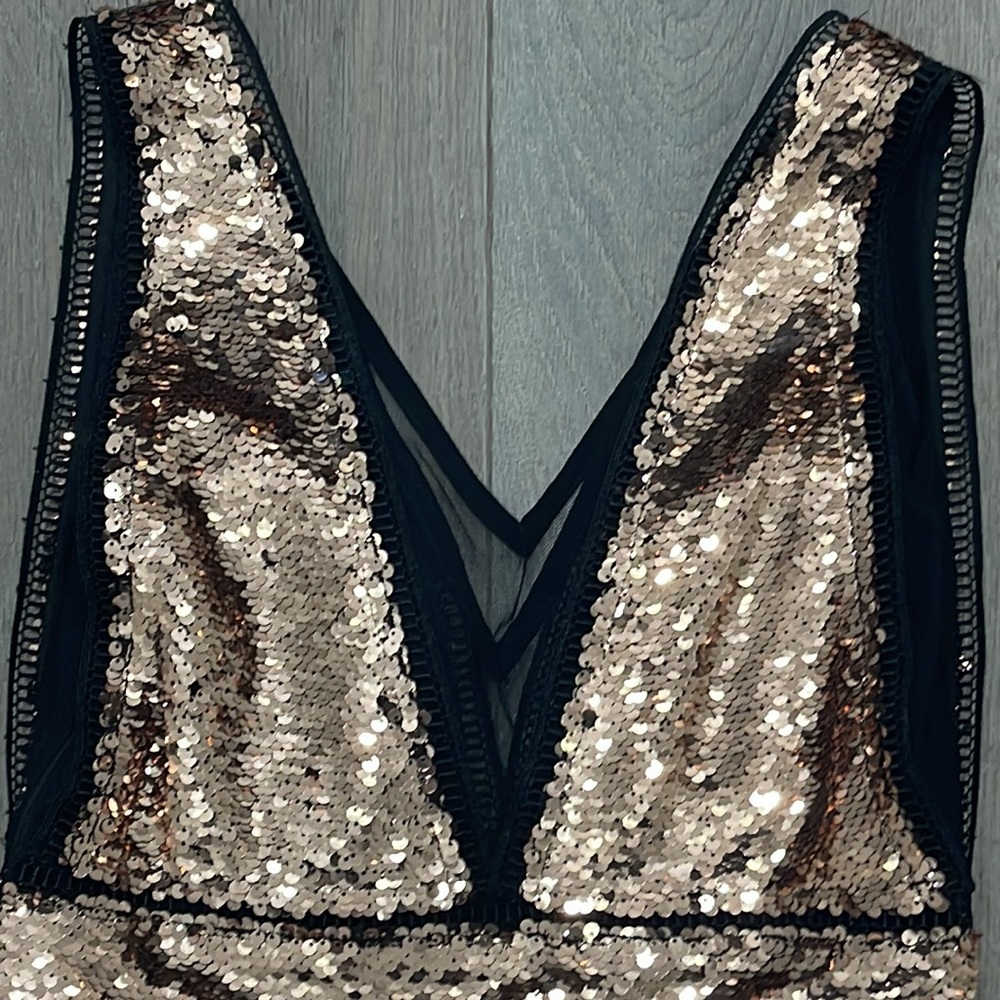 NWOT Boston Proper Metallic Copper Deep Mesh V Sequin Sparkle Dress -XS - Picture 8 of 10